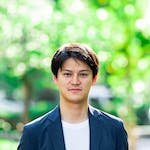 企業代表者顔写真