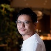企業代表者顔写真