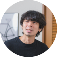 企業代表者顔写真